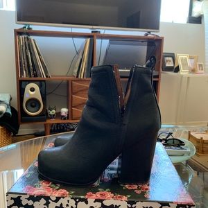 Jeffrey Campbell O’Shea boots